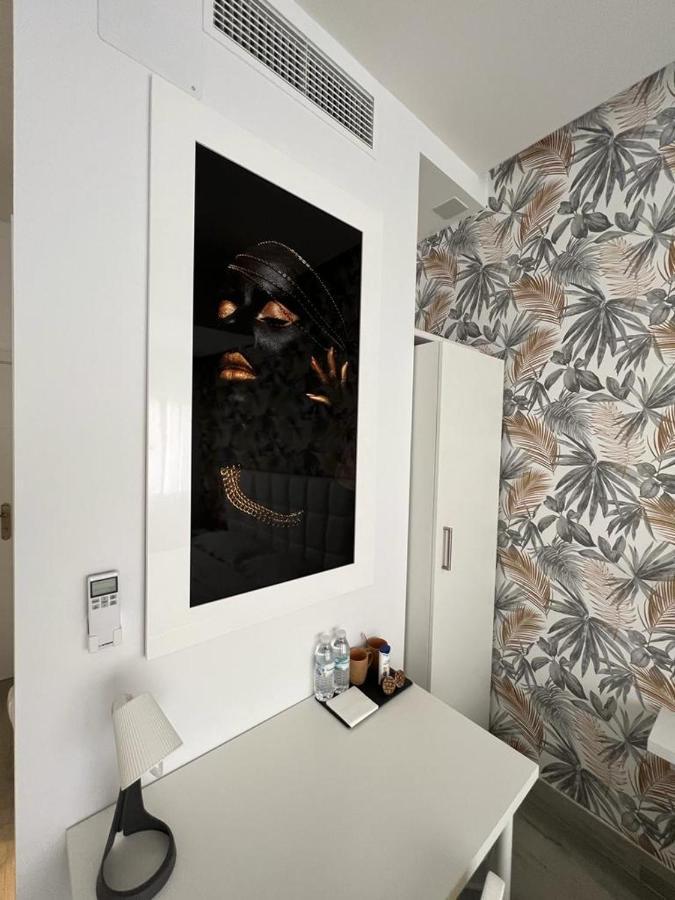 Ch Tanez Carolina A Hotell Madrid Eksteriør bilde