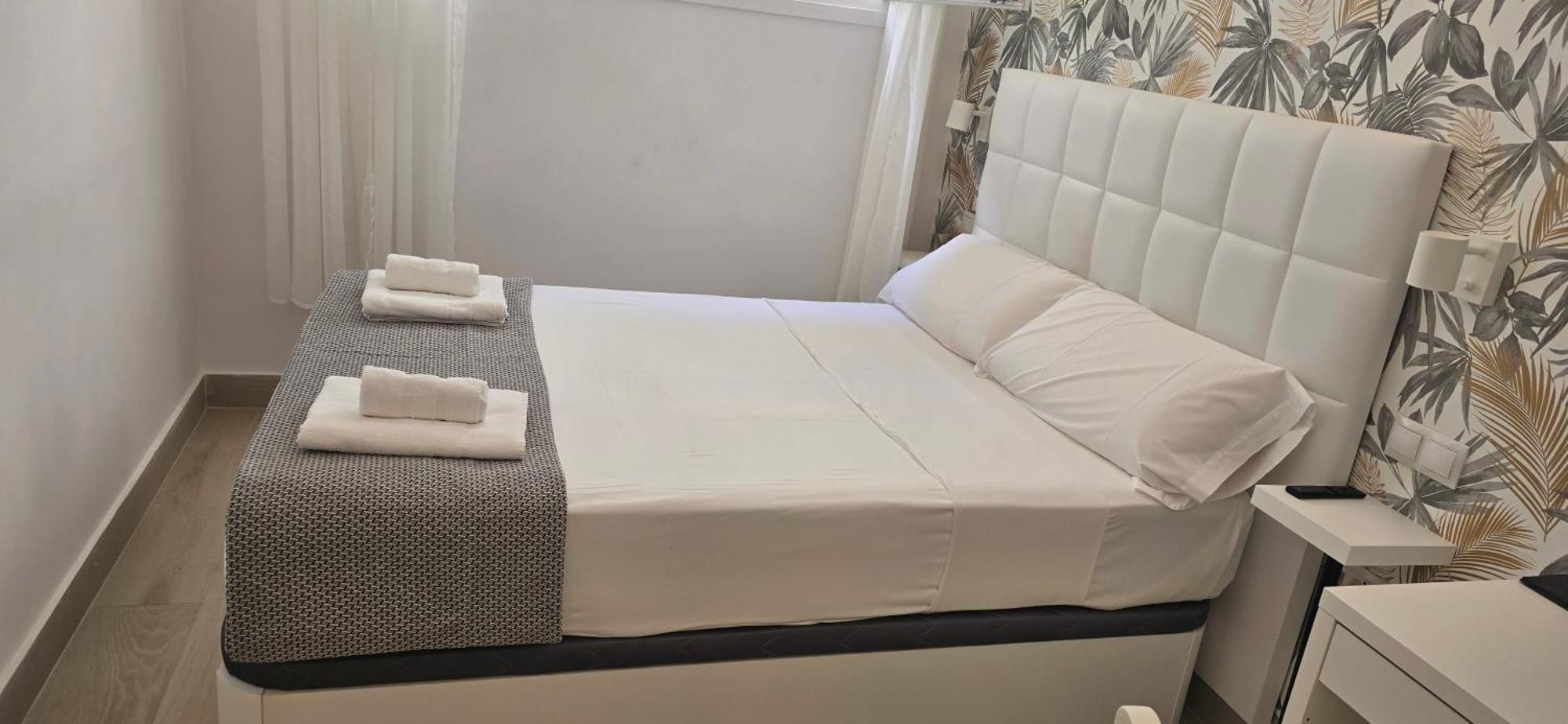 Ch Tanez Carolina A Hotell Madrid Eksteriør bilde